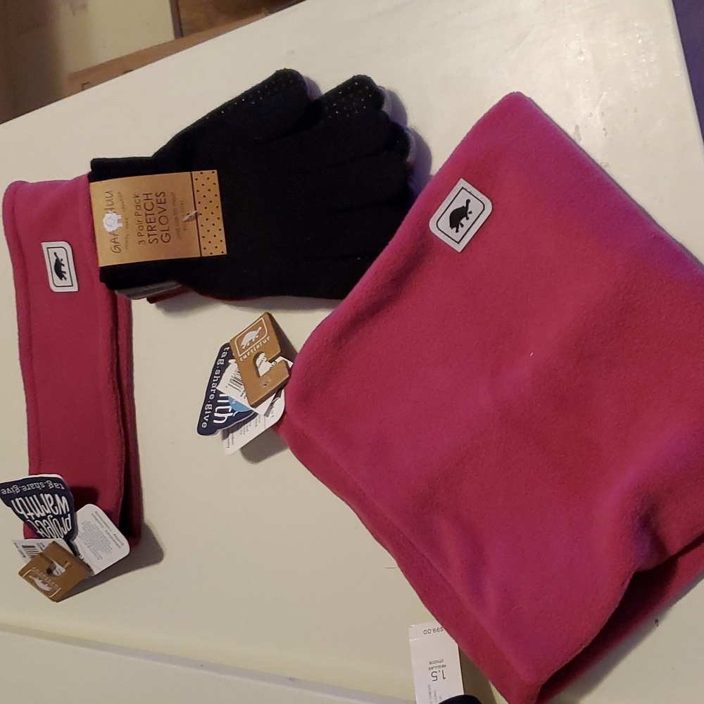 Ear and neck warmer magenta/pink by turtlefur and 3 pair stretch gloves